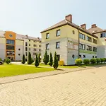 Centrum Rehabilitacyjno - Wczasowe Amber אתר נופש קולובז'ג