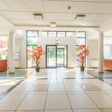 Курортний комплекс Centrum Rehabilitacyjno - Wczasowe Amber *