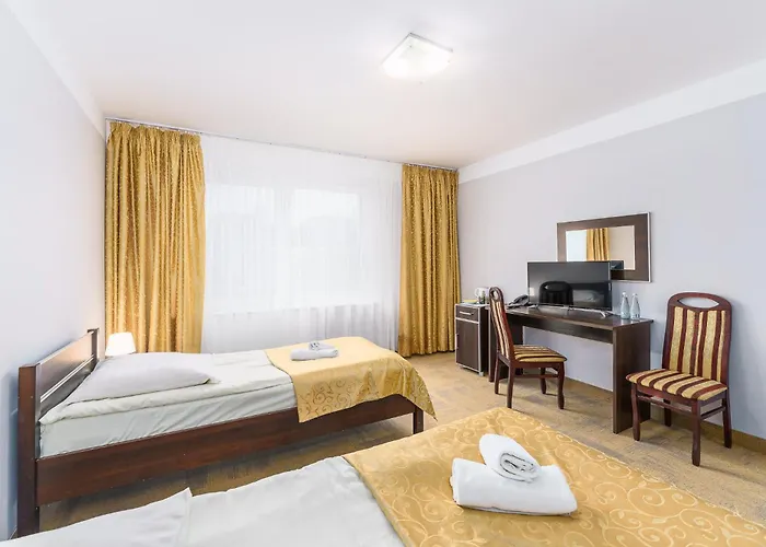 Centrum Rehabilitacyjno - Wczasowe Amber אתר נופש *